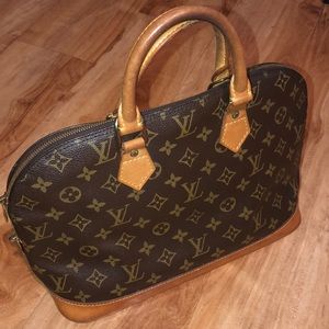 100% Authentic Vintage Louis Vuitton Alma PM